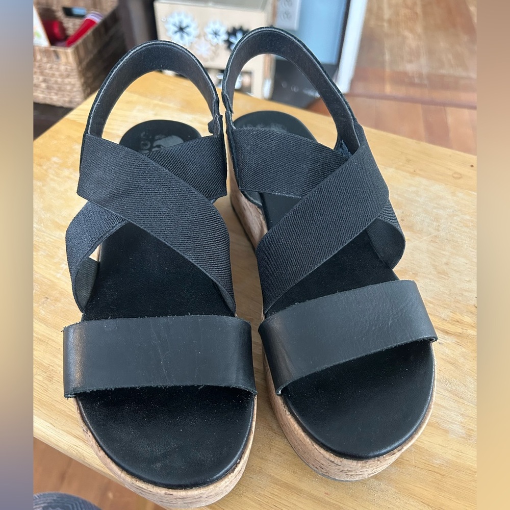 Sorel Cameron Slingback Flatform Sandals